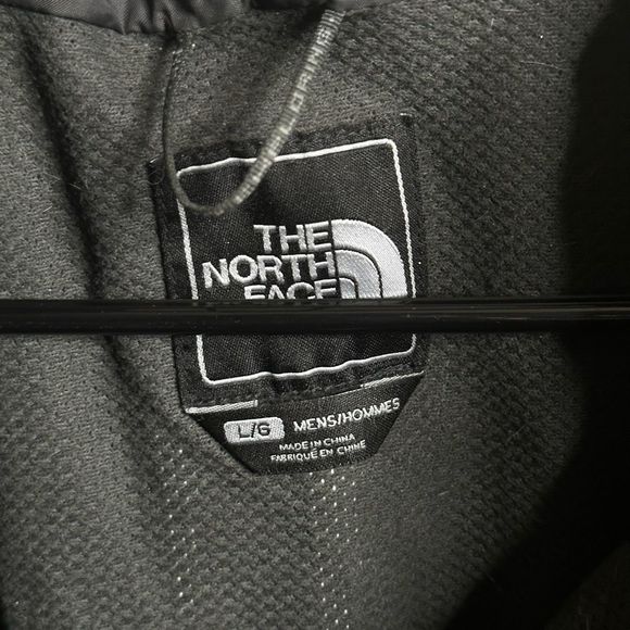 The North Face Mens Hyvent Rain Jacket Large - Picture 3 of 3